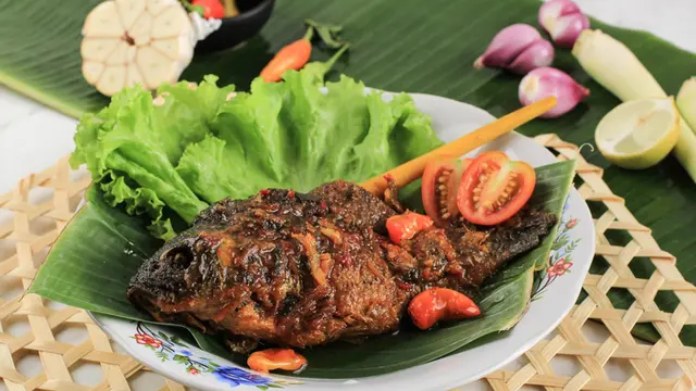 pesmol ikan mas