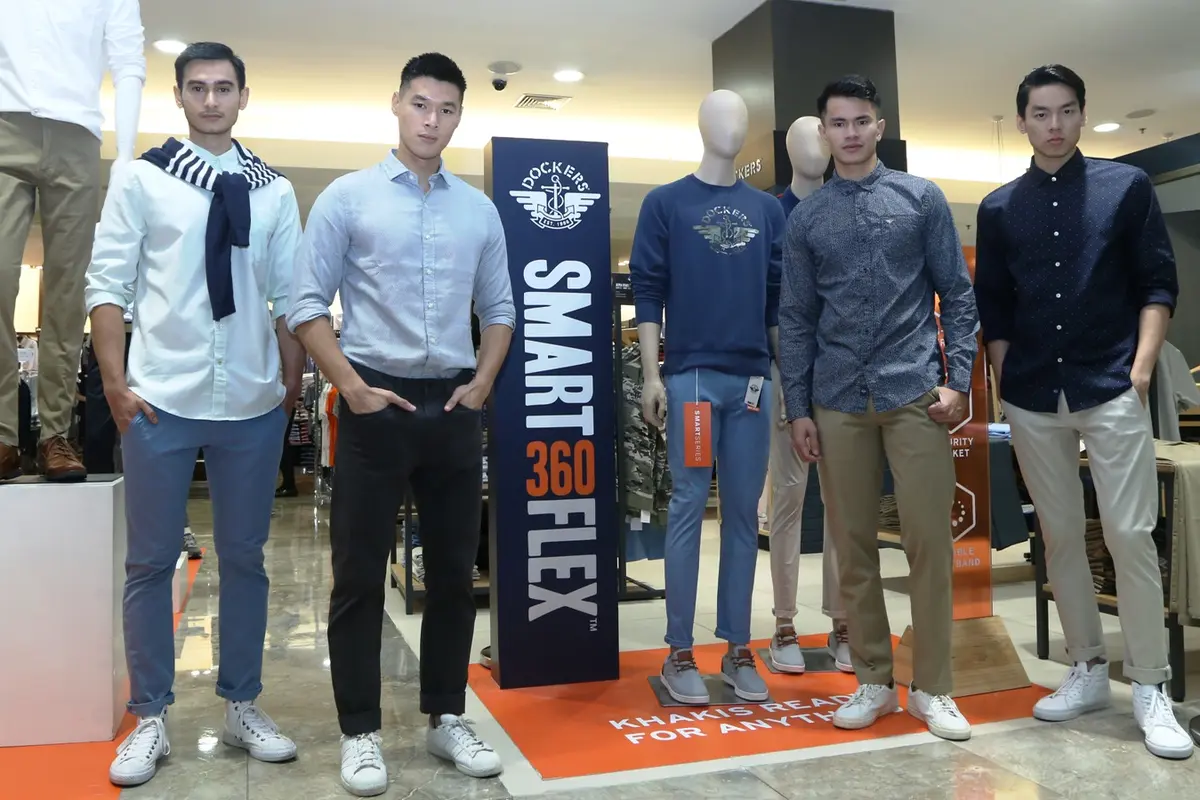 Brand Ini Kenalkan Koleksi Smart 360 Flex yang Unggul dalam Celana Khaki