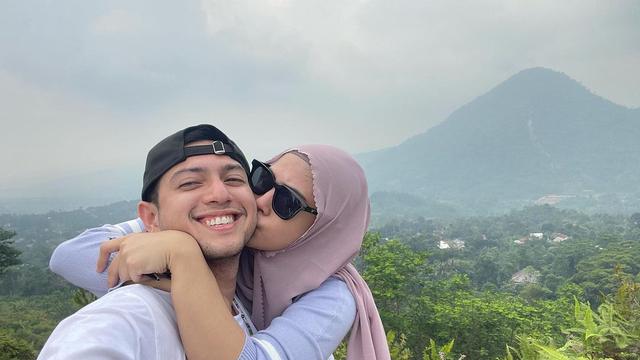 6 Potret Harmonis Rifky Balweel dan Biby Alraen, Jauh dari Gosip Miring