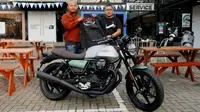 Serah terima unit pertama Moto Guzzi New V7 Stone Centenario 100th Anniversary. (ist)