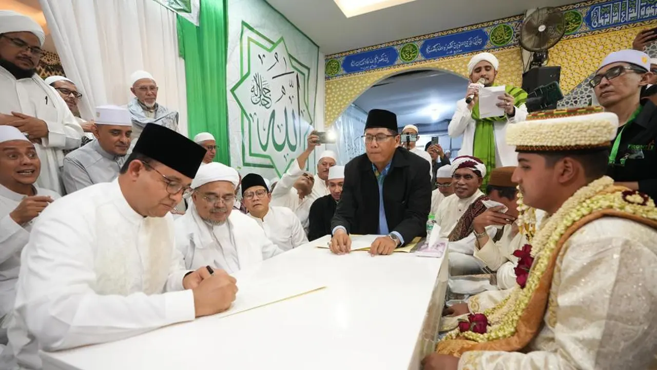 Pasangan bakal capres Anies Baswedan dan bakal cawapres Muhaimin Iskandar (Amin) pada Rabu 27 September 2023 menghadiri undangan untuk menjadi saksi pernikahan putri Rizieq Shihab.