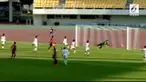 Diawali sepak pojok mendatar Egy Maulana, Saddil yang menerima bola langsung melepaskan tendangan keras kaki kiri. 