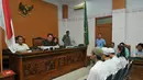 Majelis Hakim menjatuhkan vonis 1,5 tahun kepada 4 terdakwa kasus kekerasan SMA 3 Jakarta, (26/8/14). (Liputan6.com/Johan Tallo)