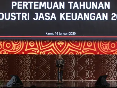Presiden Joko Widodo (Jokowi) memberikan sambutan saat menjadi pembicara kunci dalam Pertemuan Tahunan Industri Jasa Keuangan Tahun 2020 di Jakarta, Kamis (16/1/2020). Pertemuan tahunan itu mengangkat tema Ekosistem Keuangan Berdaya Saing Untuk Pertumbuhan Berkualitas. (Liputan6.com/Angga Yuniar)
