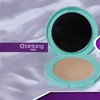 Bedak padat. (Foto: Deki Prayoga/Bintang.com, Digital Imaging: Nurman Abdul Hakim/Bintang.com).