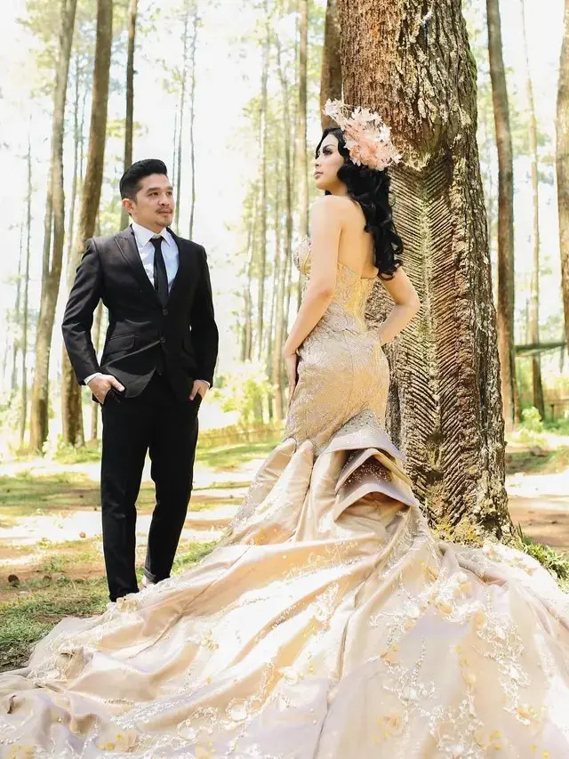 Umumkan Cerai, Ini 7 Potret Selvi Kitty dan Rangga Ilham yang Kini Jadi Kenangan