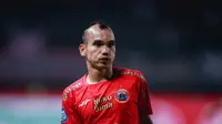 Pemain Persija Jakarta, Riko Simanjuntak saat menghadapi Borneo FC pada laga pekan ke-7 BRI Liga 1 2023/2024 di Stadion Patriot Candrabhaga, Bekasi, Rabu (9/8/2023). (Bola.com/Bagaskara Lazuardi)