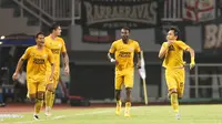 Persija jakarta melawan Semen Padang. (Bola.com/Abdul Aziz).