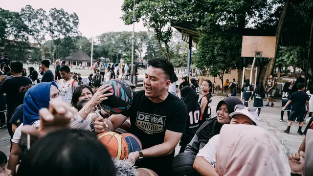 Dewa United mengikuti gerakan bertajuk 'Basketball is Coming Home'
