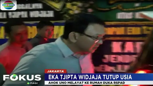 Eka Tjipta tutup usia Sabtu malam lalu dan rencananya akan dimakamkan 2 Februari mendatang di Karawang, Jawa Barat.