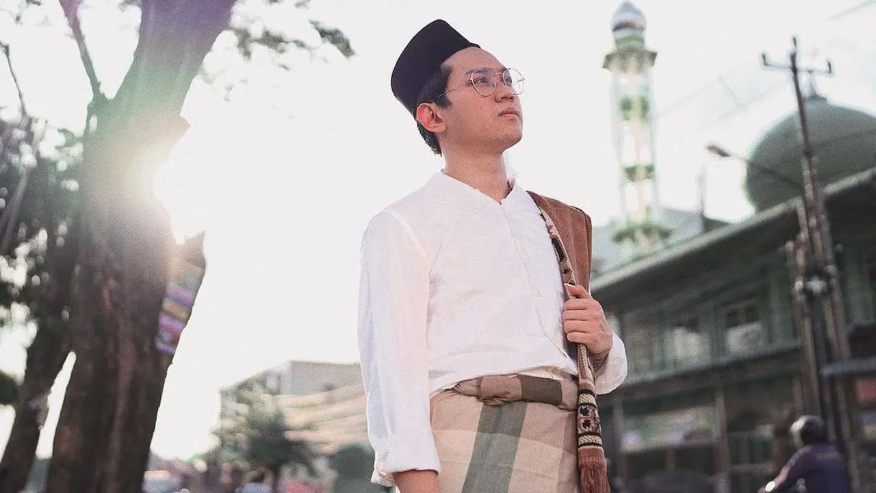 6 Potret Indra Kenz, Crazy Rich yang Kini Jadi Sorotan Warganet