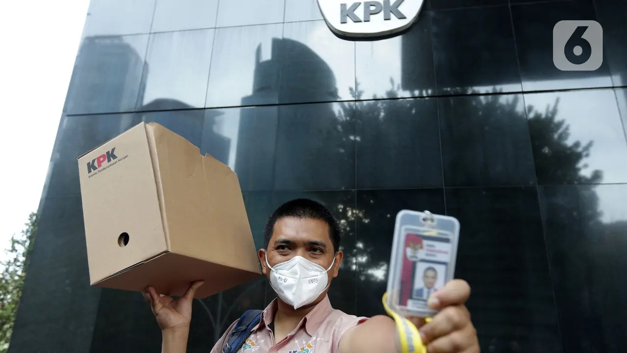 Angkut Sebagian Barangnya, Yudi Purnomo Tinggalkan Gedung KPK