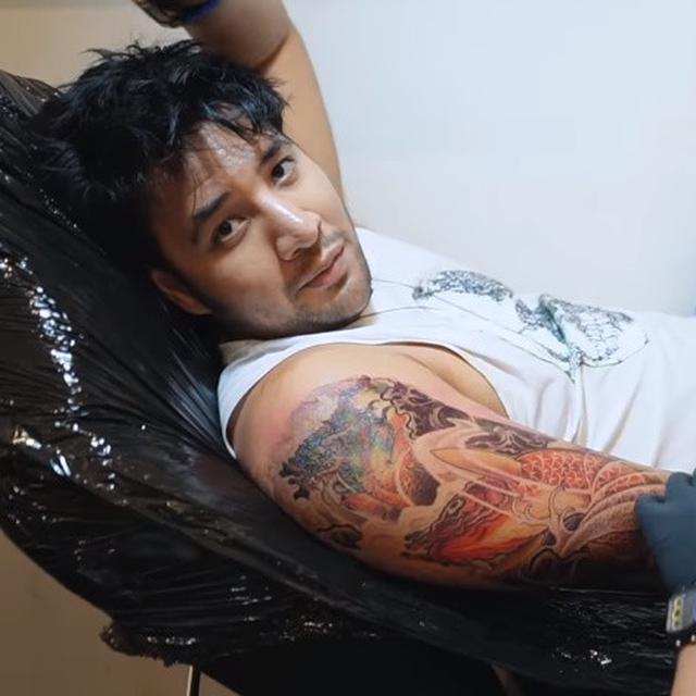 7 Potret Tato Di Lengan Ammar Zoni Yang Bikin Ngamuk Keluarga Hot Liputan6 Com