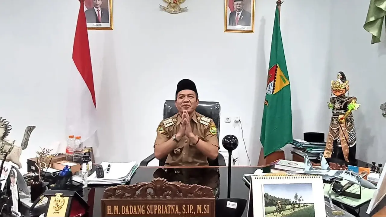 Bupati Bandung, Dadang Supriatna.