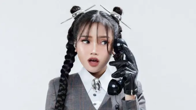 Potret Transformasi Gaya Fuji di Pemotretan Terbaru (credit: https://www.instagram.com/fdphotography90/)