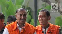 Anggota DPR RI nonaktif Markus Nari dan Hakim PN Balikpapan Kayat tiba di gedung KPK, Jakarta, Kamis (4/7/2019). Markus diperiksa terkait dugaan korupsi pengadaan E-KTP sedangkan Kayat terkait suap memengaruhi vonis bebas sudarman yang menjadi terdakwa kasus pemalsuan surat.(merdeka.com/Dwi Narwoko)