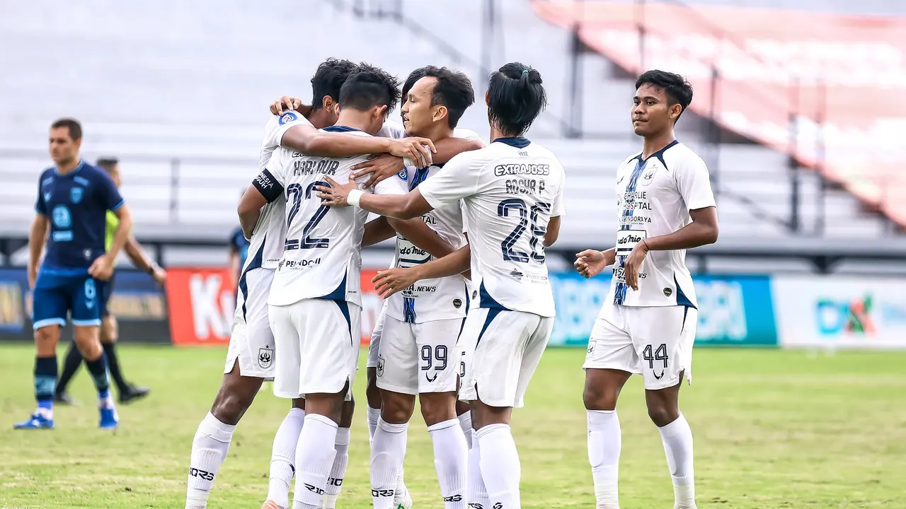 PSIS Vs Persela