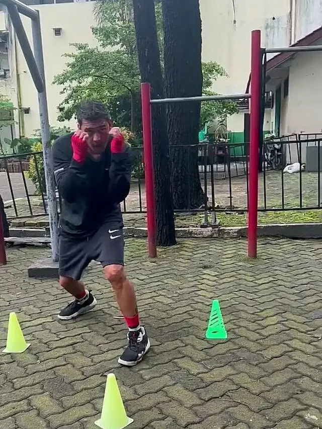 Naik Ke Ring, Ini 7 Potret Persiapan Mario Lawalata Sebelum Hadapi Roy Ricardo