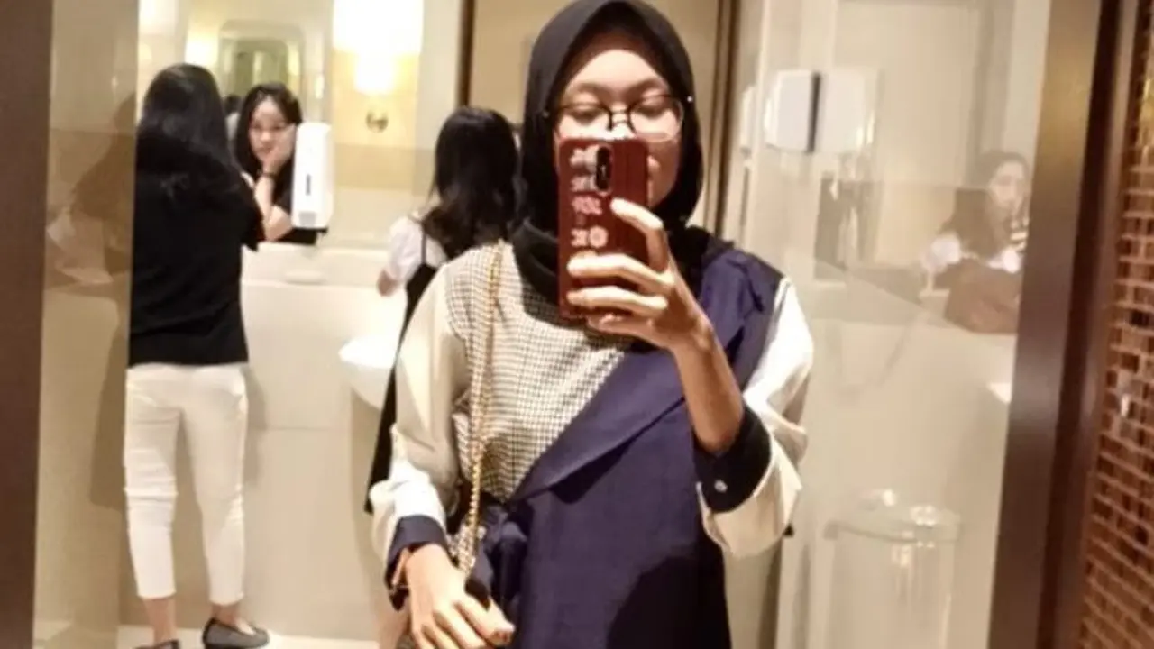 Vanya Pangkas Bobot 35 Kg dengan Konsumsi Madu Detoxlim