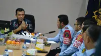 Direktur Jenderal Imigrasi, Silmy Karim, meninjau peningkatan fasilitas pada Kantor Imigrasi Kelas I Non TPI Tangerang, Kamis (27/03/2023)