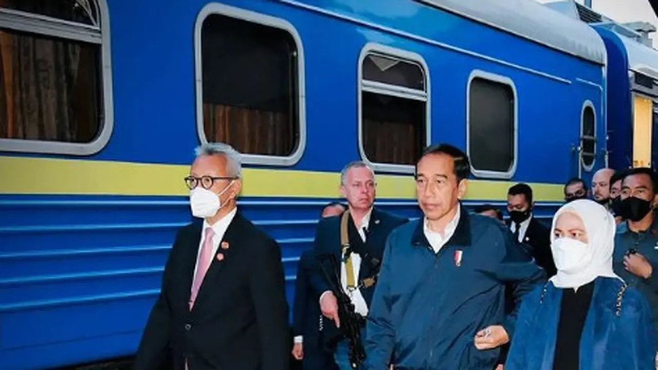 Tampilan Iriana saat Dampingi Jokowi Barkunjung ke berbagai negara