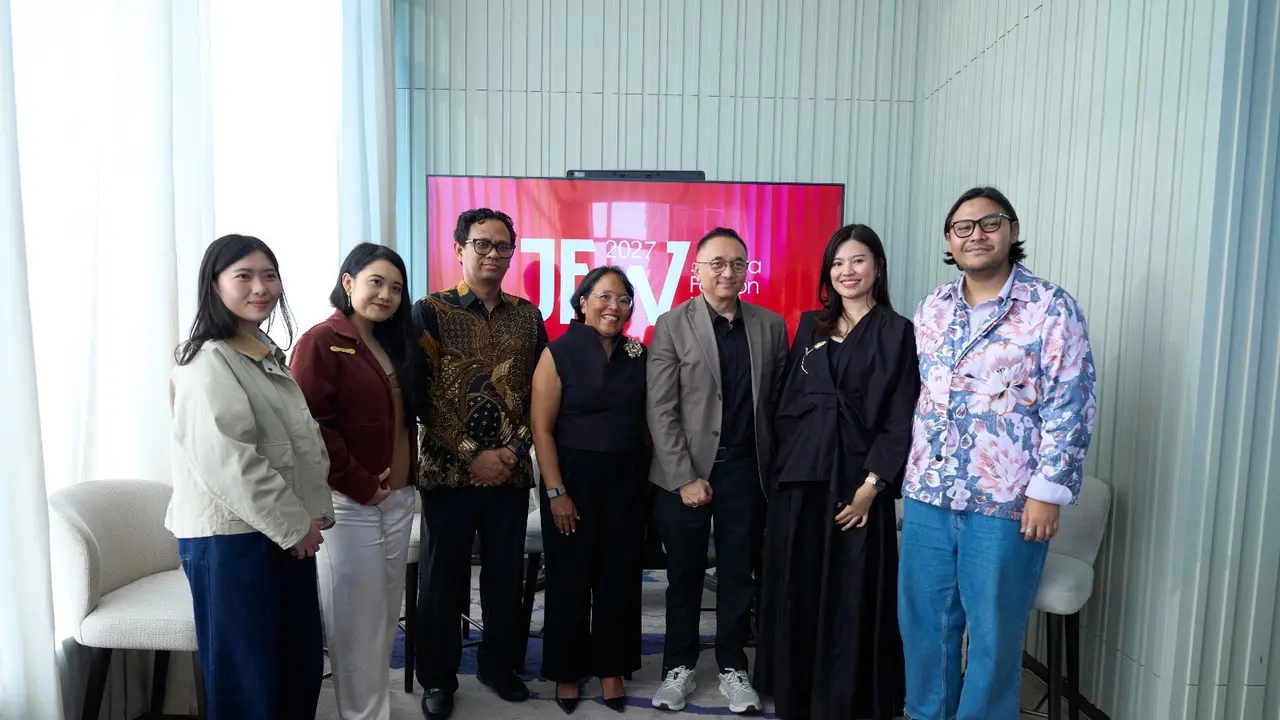 City of New Lights Jadi Semangat Jakarta Fashion Week 2027