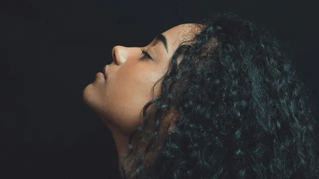 Perawatan Curly Hair