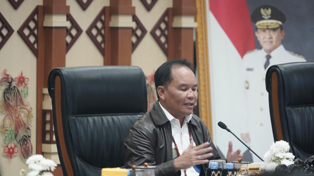 Karhutla Kalteng Belum Padam, Gubernur Agustiar Minta Sumur Bor Ditambah di Titik Rawan