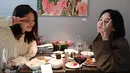 <p>Potret Suzy Rayakan Ulang Tahun Song Hye Kyo ke-43 Tahun. (Foto: Instagram/ kyo1122)</p>
