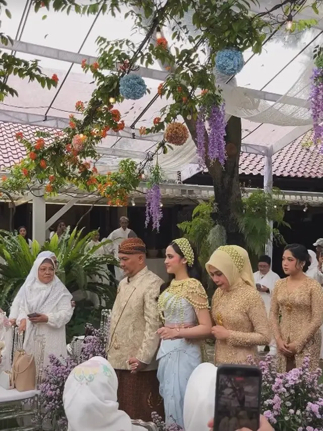 Dekorasi Pengajian dan Siraman Syifa Hadju (Foto: Instagram @megaast_)