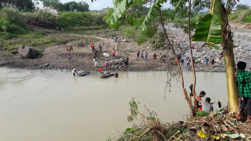 Jembatan Cipamingkis