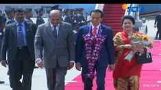 Presiden Jokowi juga membawa bantuan untuk pengungsi Rohingya yang berada di Cox's Bazar, Bangladesh.