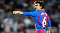 Riqui Puig - Pemain jebolan La Masia ini juga menerima bayaran rendah di Barcelona. Pemain berusia 22 tahun itu mendapat bayaran sebesar 25 ribu pounds per pekan. (AFP/Pau Barrena)