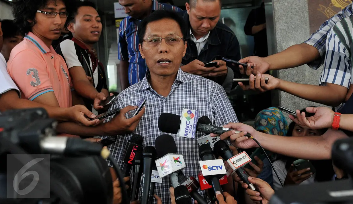 Direktur Tidak Pidana Ekonomi Khusus, Brigjen Victor E Simanjuntak memberikan keterangan pers di Bareskrim Polri, Jakarta, Senin (31/8/2015). Bareskrim Polri akan menggelar perkara kasus dugaan korupsi yang menyeret capim KPK. (Liputan6.com/Johan Tallo)