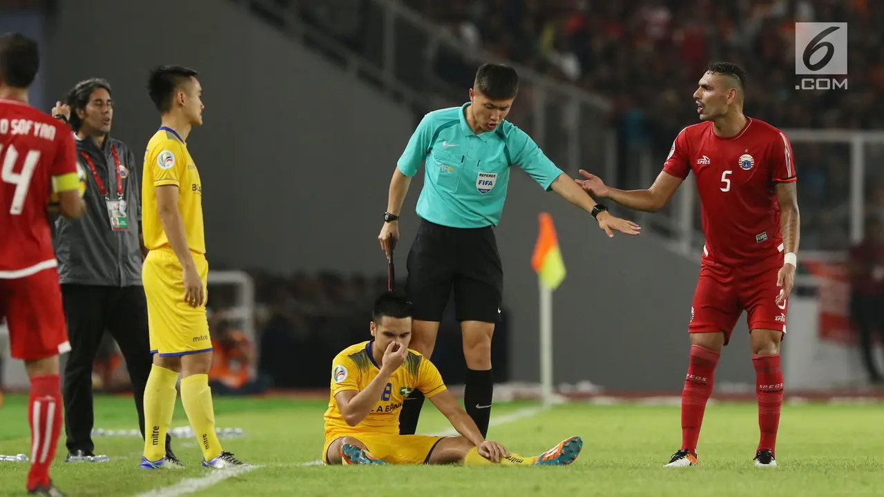 Gol Addison Alves Antar Persija Hempaskan Song Lam Nghe An