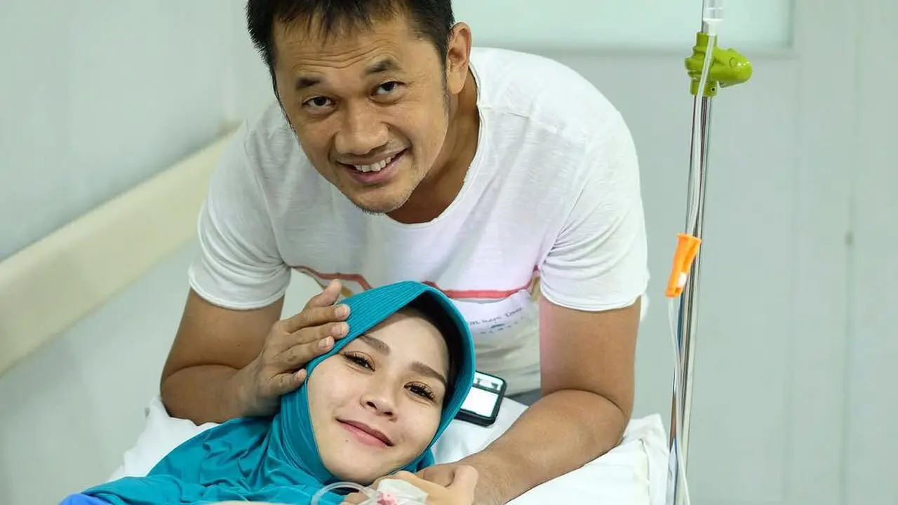 [Bintang] Zaskia Adya Mecca Melahirkan Anak ke-4