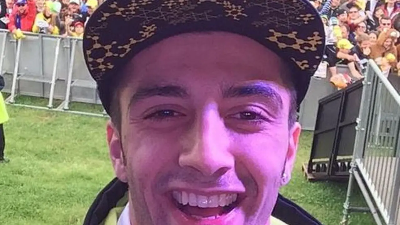 Selfie Ganteng Andrea Iannone si Runner Up MotoGP Italia