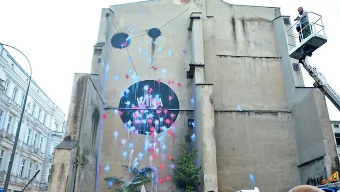 [Bintang] Ketika Warga di Negara Ini Melakukan Aksi Vandal Bersama-sama