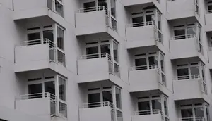 Kos vs Apartemen, Mana yang Lebih Cocok untuk Pekerja?