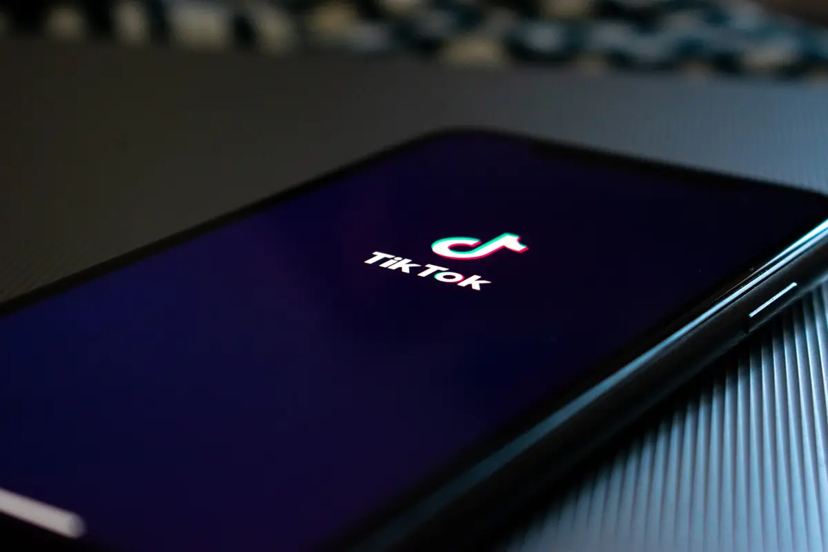 TikTok/Unsplash Kon