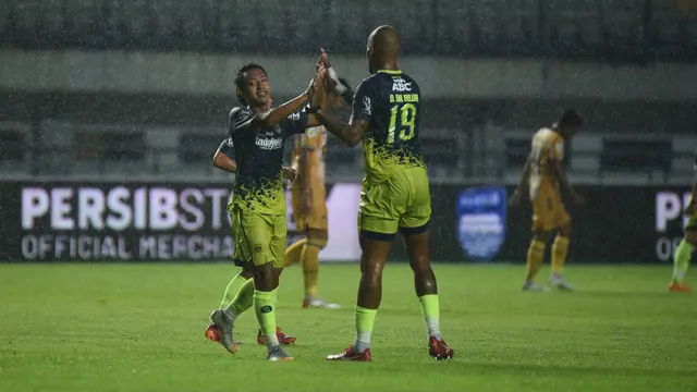 Persib Bandung vs Bekasi FC