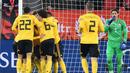 Sejatinya tim tamu Belgia berhasil unggul dua gol terlebih dahulu lewat dua gol Thorgan Hazard ke gawang Swiss pada laga Nations League yang berlangsung di stadion Swissporarena, Senin (19/11). Timnas Belgia kalah 2-5. (AFP/Fabrice Coffrini)