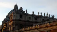 Keesokan paginya, kami check out menuju Roma untuk meneruskan program tour ke Vatican, Colloseum, Trevi Fountain, dan Spanish Step. 
