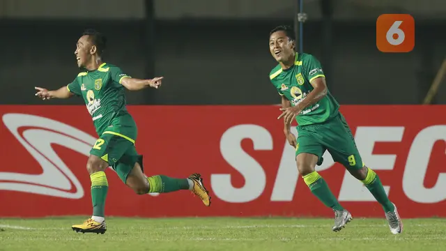 FOTO: Persebaya Raih Kemenangan kedua usai Tundukkan Madura United 2-1 - Rendi Irwan; Samsul Arif