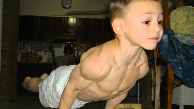 Giuliano Stroe, Bocah Umur 11 Tahun yang Berotot