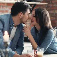 Hubungan./Copyright&nbsp;freepik.com/author/racool-studio