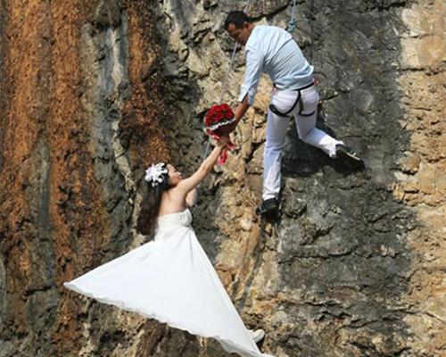 Tertarik membuat konsep foto pre-wedding seperti ini juga? | Foto: copyright shanghaiist.com