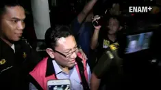 Kejaksaan Agung menahan mantan Presiden Direktur Dana Pensiun PT Pertamina (Persero) tahun 2013-2015, Muhammad Helmi Kamal Lubis.