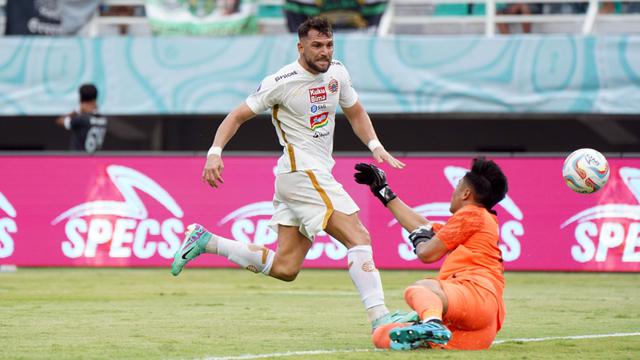 Foto: Hasil Imbang Kembali Diraih Persija Jakarta Ketika Bertandang ke Markas Persebaya