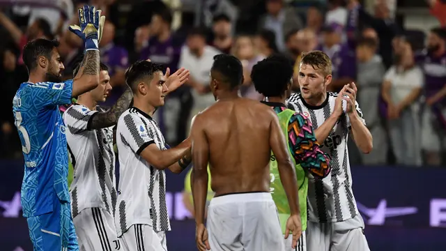 Foto: Wajah-wajah Kecut Dusan Vlahovic dan Kolega usai Juventus Dikalahkan Fiorentina di Giornata Terakhir Liga Italia